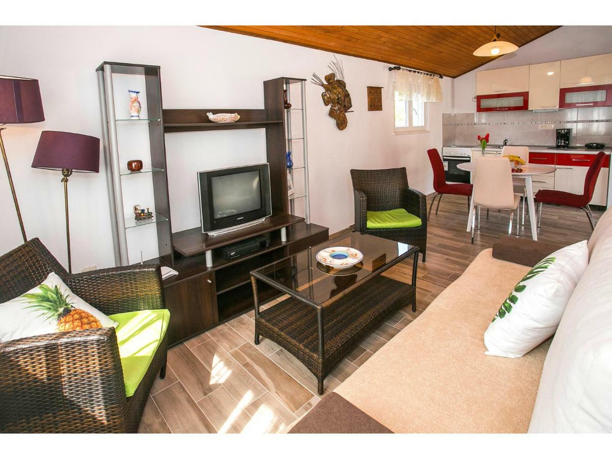 Apartment Goga'S Retreat In Marina Exteriér fotografie